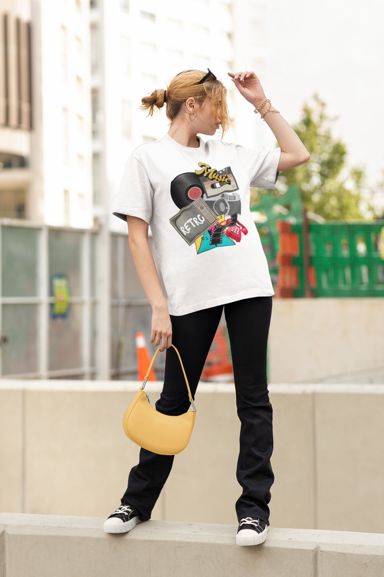 HAAVAH RETRO OVERSIZE TSHIRT